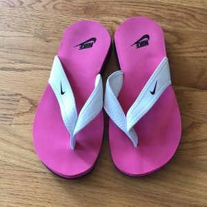 Nike flip flops